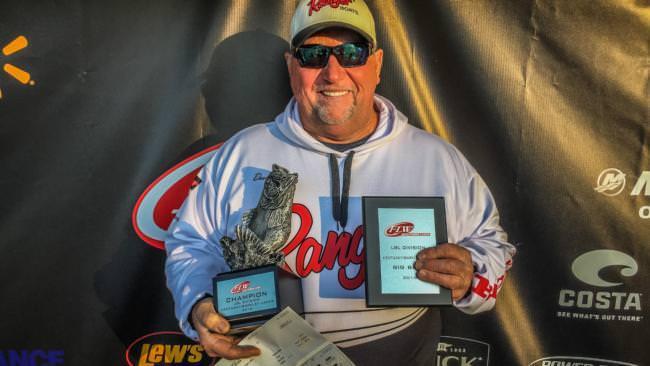 Evinrude Angler Wins Major League Fishing Bass Pro Tour Championship on  Lake Chickamauga