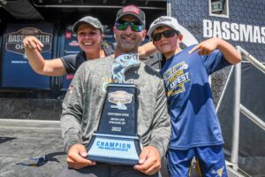 Casey Smith wins bassmaster open on Oneida