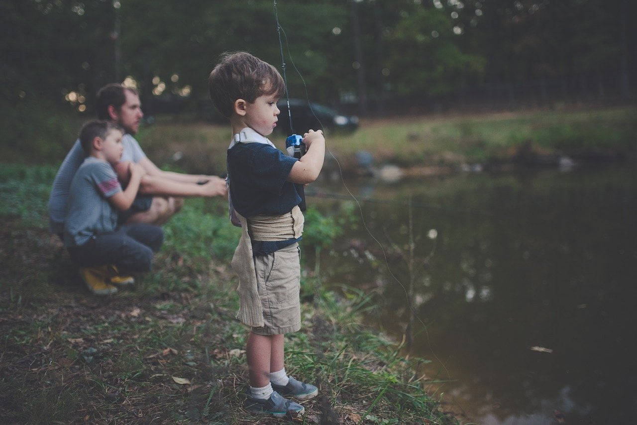 How to Use a Crossbow for Fishing