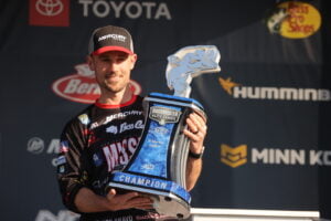 John crews wins bassmaster elite on st johns