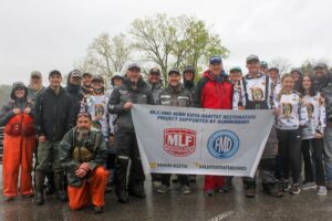 Local Volunteers MLF Pros and Fisheries Management Division to Deploy Artificial Fish Habitat into Center Hill Reservoir