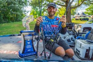 MUSTAD PRESENTS BRANDON LESTER ON SIMPLIFYING BASS RODS 1