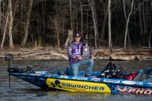 Marty Robinson wins MLF Summit Cup