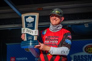 Taylor Smith wins western regional Photo by Brenden Kanies BASS