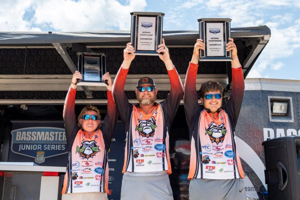 Temple and Schnell come from behind to win Bassmaster Junior