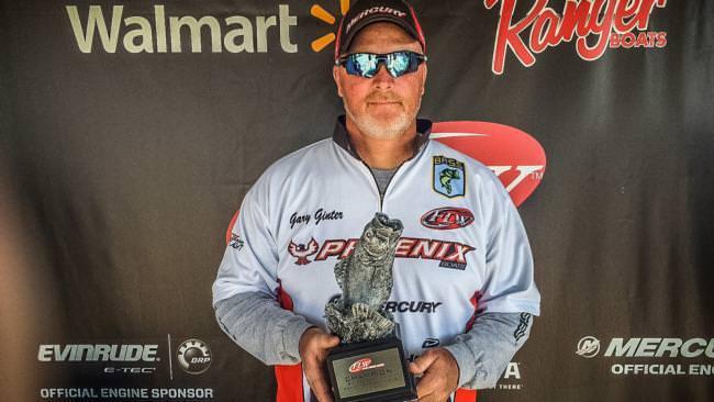 ginter wins his third flw event